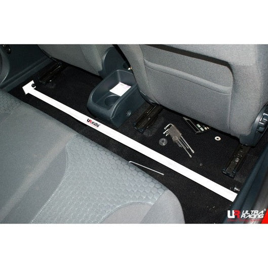  Bar de salle Ultra Racing à 2 points FORD FIESTA 6TH GEN (MK6) 1.6 2WD 2009-2017