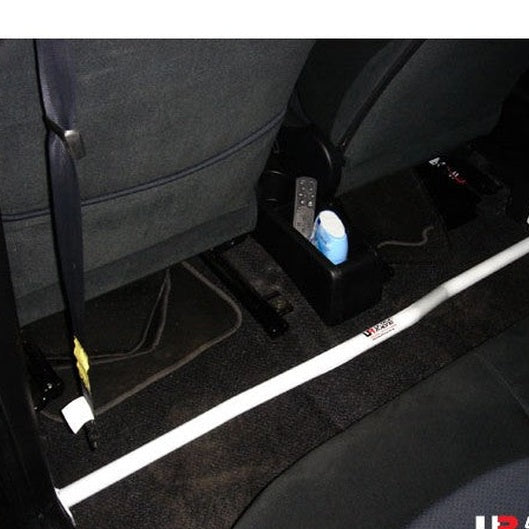  Bar de salle Ultra Racing à 2 points MITSUBISHI COLT Z30 1.5 2WD 2002-2013