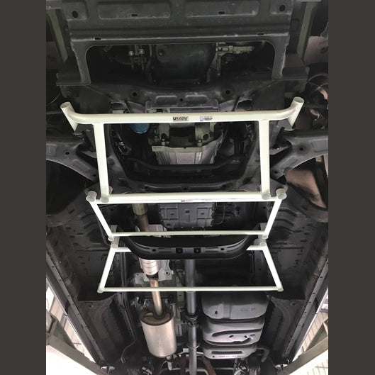  Barre anti-rapprochement 4 points Ultra Racing HYUNDAI GRAND STAREX-VAN 2ND GEN (TQ) 2.5D 2WD 2007+