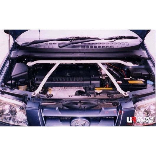  Barre anti-rapprochement 4 points Ultra Racing HYUNDAI MATRIX (FC) 1.8 2WD 2001-2007