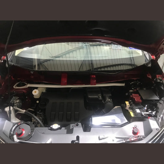  Barre anti-rapprochement Ultra Racing à 2 points MITSUBISHI XPANDER (NC) 1.5 2WD 2017+
