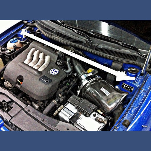  Barre anti-rapprochement Ultra Racing VOLKSWAGEN GOLF GTI 4TH GEN MK4/A4 (TYP 1J) 1.8 TSI 2WD 1997-2004