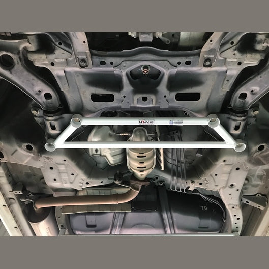  Barre anti-rapprochement avant en H à 4 points Ultra Racing HONDA BRIO 1ST GEN (DD1/2) 1.2 2WD 2011-2018