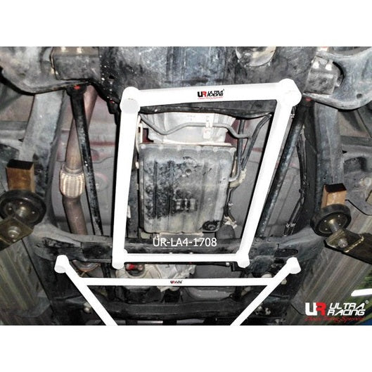  Barre anti-rapprochement avant en H à 4 points Ultra Racing ISUZU D-MAX 1ST GEN (RA) 3.0D 4WD FACELIFT AT 2008-2012
