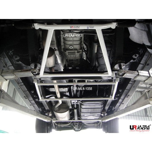  Barre anti-rapprochement avant en H à 4 points Ultra Racing SSANGYONG ACTYON SPORT 2.0D 4WD 2006-2018