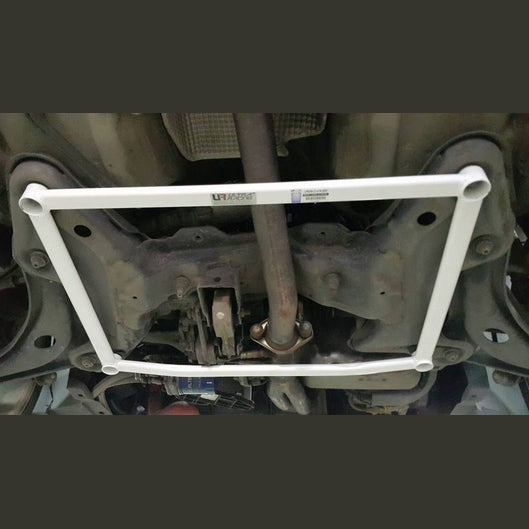  Barre anti-rapprochement avant inférieure à 4 points Ultra Racing CITROEN C2 1.6 2WD MT 2003-2009