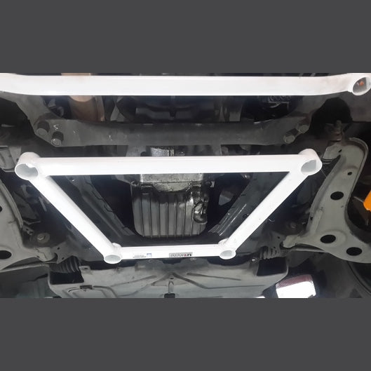  Barre anti-rapprochement avant inférieure à 4 points Ultra Racing MAZDA MX-5 1ST GEN (NA) 1.8 2WD 1989-1997