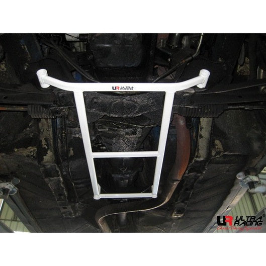  Barre anti-rapprochement avant inférieure à 4 points Ultra Racing TOYOTA COROLLA SPRINTER TRUENO (AE86) 1.6-4A-GE 2WD HATCHBACK 1984-1987