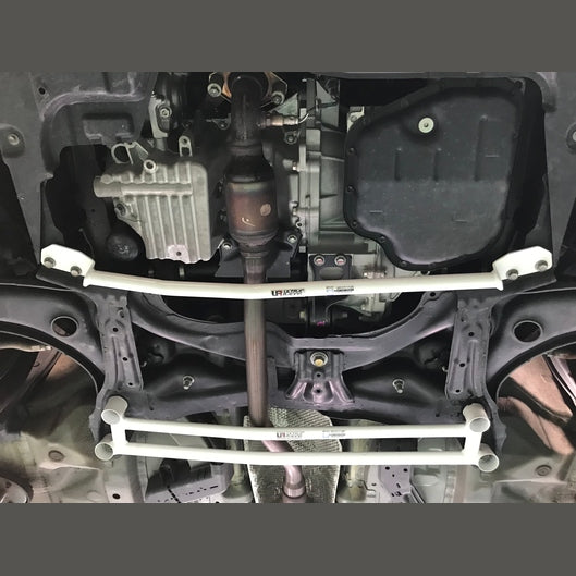  Barre anti-rapprochement avant inférieure à 4 points Ultra Racing TOYOTA SIENTA 2ND GEN (XP170) 1.5 2WD SINGAPORE IMPORTED 2015+