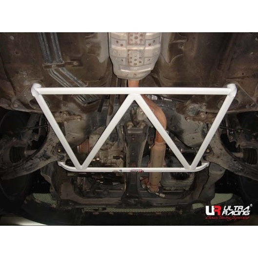  Barre anti-rapprochement avant inférieure Ultra Racing à 4 points NISSAN SENTRA (N16) 1.5 2WD 2000-2012