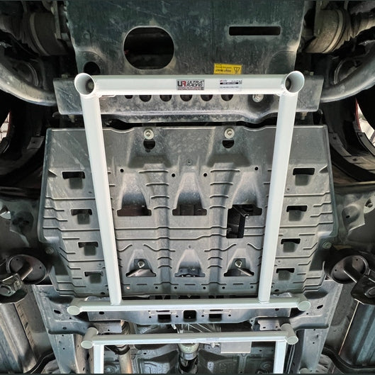  Barre anti-rapprochement inférieure avant Ultra Racing UR-LA4-4281 ISUZU D-MAX 3RD GEN (RG) 1.9D 4WD AT 2019+