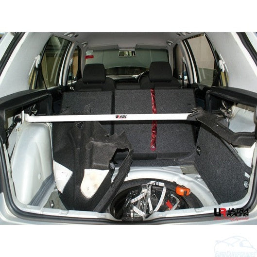  Barre anti-rapprochement supérieure arrière Ultra Racing VOLKSWAGEN POLO 4TH GEN MK4 (TYP 9N) 1.8 TSI 2WD 2002-2009