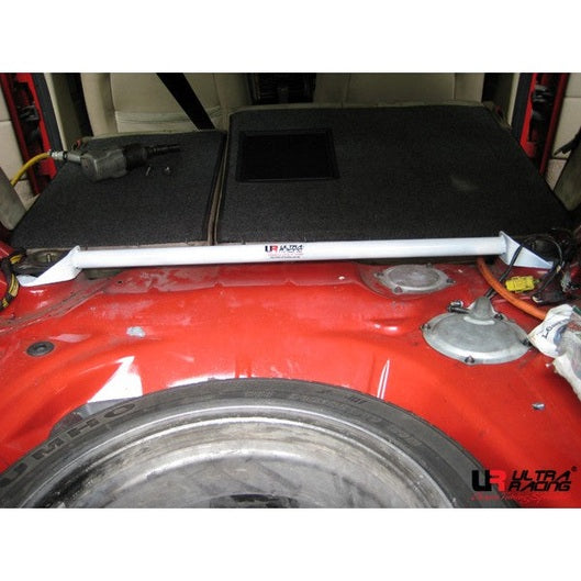  Barre anti-rapprochement supérieure arrière Ultra Racing VOLVO 850 2.5T OBD1 2WD SEDAN 1992-1997