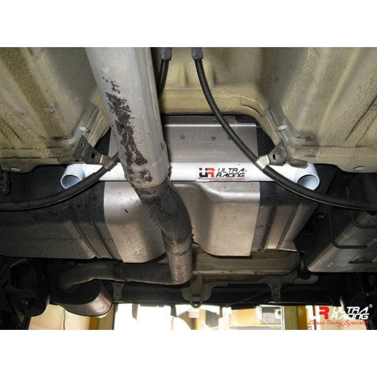  Barre de liaison inférieure arrière à 2 points Ultra Racing SUZUKI SX4 1ST GEN 1.6 2WD HATCHBACK 2006-2014