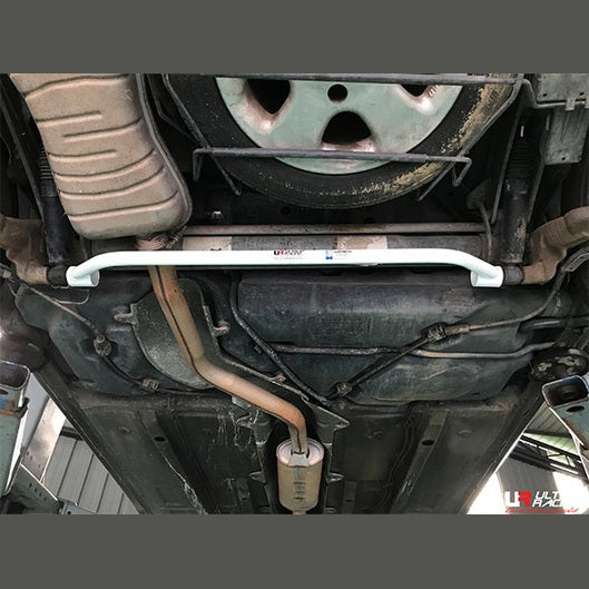  Barre de liaison inférieure arrière Ultra Racing CITROEN ZX 1.9 2WD 1990-1998