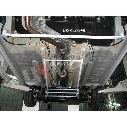  Barre de liaison inférieure arrière Ultra Racing PEUGEOT 308-I 1ST GEN (T7) 1.6D 2WD ESTATE 2007-2013