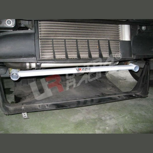  Barre de liaison inférieure avant à 2 points Ultra Racing SMART ROADSTER (W452) 700-M160 2WD 2003-2005