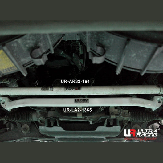  Barre de liaison inférieure avant Ultra Racing TOYOTA HIACE 5TH GEN (H200) 2.5D 2WD 2004-2019