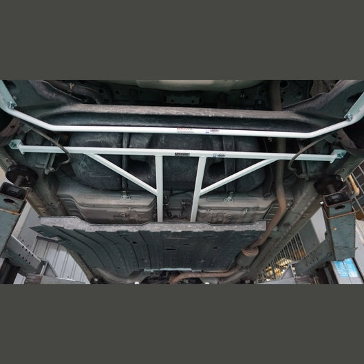  Barre de renfort inférieure arrière 4 points Ultra Racing HONDA CITY 6TH GEN (GM6) 1.5 2WD 2014-2020