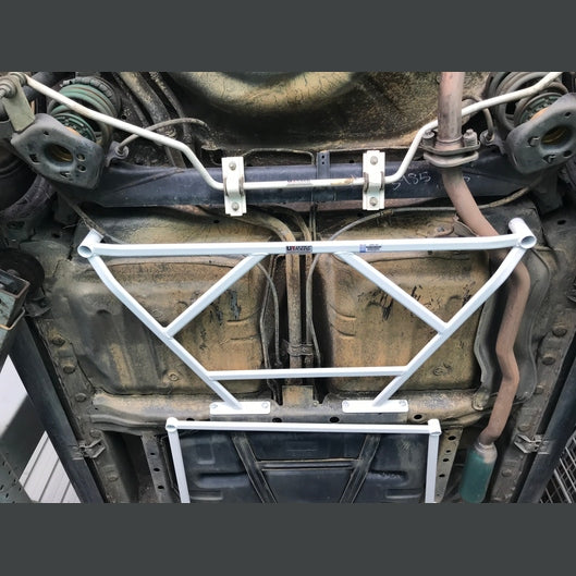  Barre de renfort inférieure arrière 4 points Ultra Racing HONDA JAZZ 1ST GEN (GD1) 1.5 2WD 2001-2008