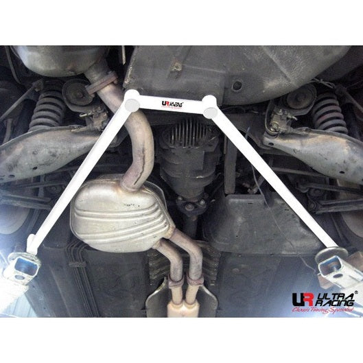  Barre de renfort inférieure arrière 4 points Ultra Racing MERCEDES-BENZ R129 SL320 3.2 2WD 1989-2001