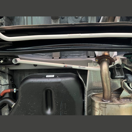  Barre de renfort inférieure arrière Ultra Racing UR-RL2-4462 TOYOTA INNOVA ZENIX TOYOTA INNOVA ZENIX 3RD GEN (AG10) 2.0 2WD 2022+