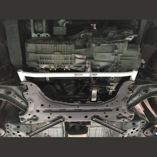  Barre de renfort inférieure avant Ultra Racing FORD FIESTA 6TH GEN (MK6) 1.6 2WD 2009-2017