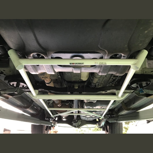  Barre de renfort inférieure avant Ultra Racing UR-LA4-1100 Ultra Racing 4P TOYOTA FORTUNER 1ST GEN (AN50) 2.7 4WD 2004-2015