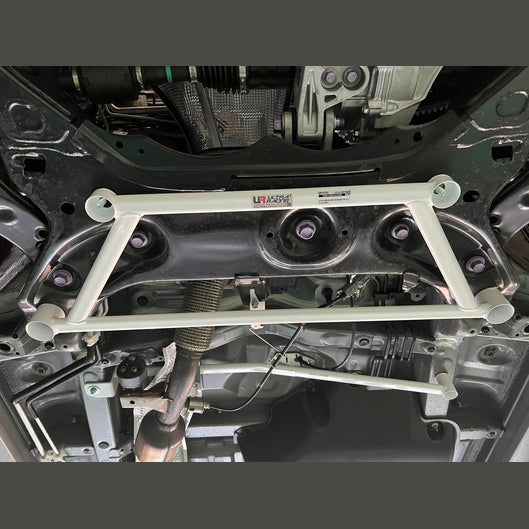  Barre de renfort inférieure avant Ultra Racing UR-LA4-4460 TOYOTA INNOVA ZENIX TOYOTA INNOVA ZENIX 3RD GEN (AG10) 2.0 2WD 2022+
