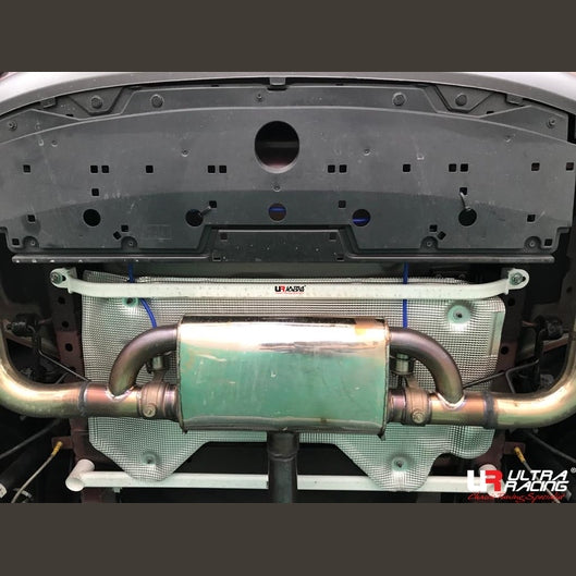  Barre de torsion arrière à 2 points Ultra Racing MAZDA 3 4TH GEN (BP) 2.0 2WD HATCHBACK 2019+