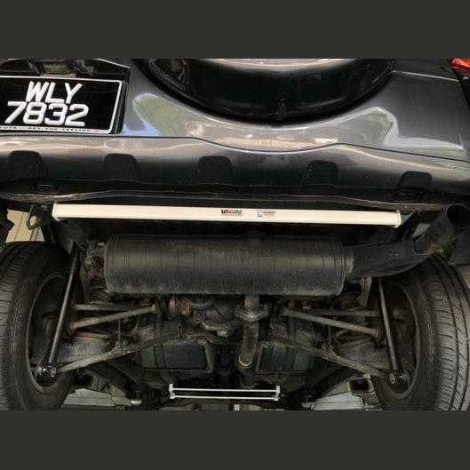  Barre de torsion arrière Ultra Racing 2P TOYOTA RAV4 2ND GEN (XA20) 1.8 4WD 2DOOR 2000-2005