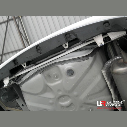  Barre de torsion arrière Ultra Racing LEXUS CT 200H (ZWA10) 1.8 2WD HYBIRD 2011+