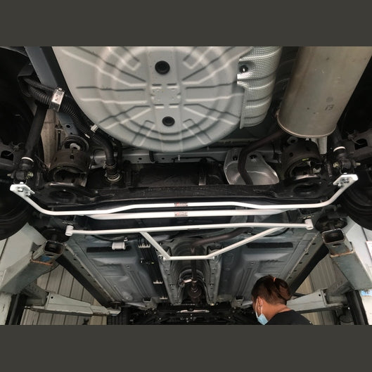  Barre inférieure arrière 2 points Ultra Racing NISSAN ALMERA 4TH GEN (N18) 1.0T 2WD 2019+