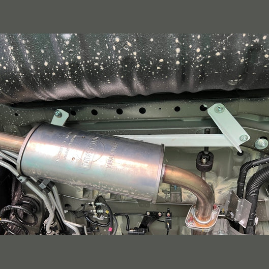  Barre inférieure arrière 2 points Ultra Racing NISSAN SERENA 5TH GEN (C27) 2.0 2WD 2016+