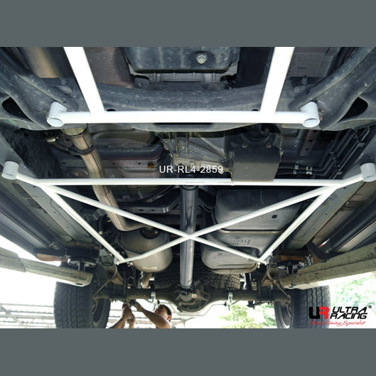  Barre inférieure arrière 4 points Ultra Racing ISUZU D-MAX 2ND GEN (RT50) 2.5D 4WD 2012+