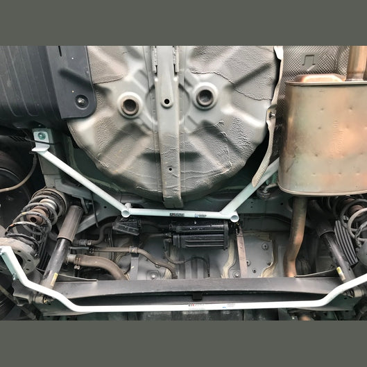  Barre inférieure arrière 4 points Ultra Racing KIA CERATO 3RD K3 (YD) 1.6 GDI 2WD SEDAN 2012-2018