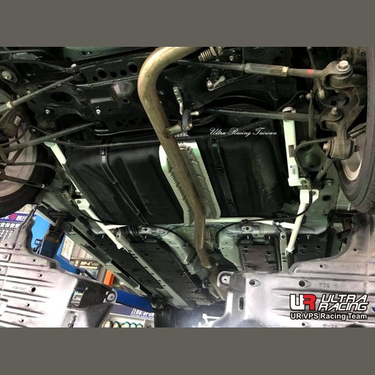  Barre inférieure arrière 4 points Ultra Racing LEXUS ES 250 6TH GEN (XV60) 2.5 V6 2WD 2012-2018