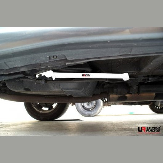  Barre inférieure arrière 4 points Ultra Racing TOYOTA HARRIER 1ST GEN (XU10) 2.2 2WD 1999-2003