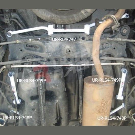  Barre inférieure arrière 4 points Ultra Racing TOYOTA HARRIER 2ND GEN (XU30) 2.4 2WD 2004-2009