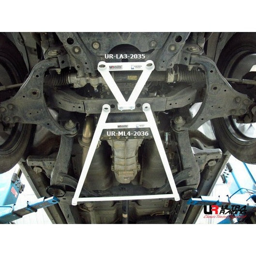  Barre inférieure avant Ultra Racing 3P ISUZU D-MAX 2ND GEN (RT50) 2.5D 2WD 2012+