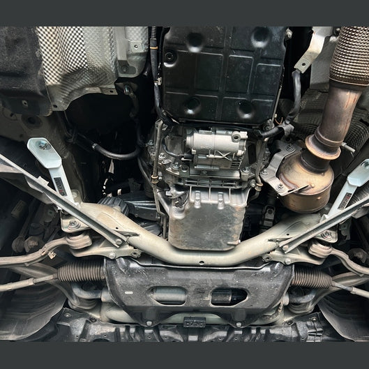  Barre latérale avant Ultra Racing 2x2P MERCEDES-BENZ C207 C207 (COUPE) 2.5 2WD FACELIFT 2009-2017