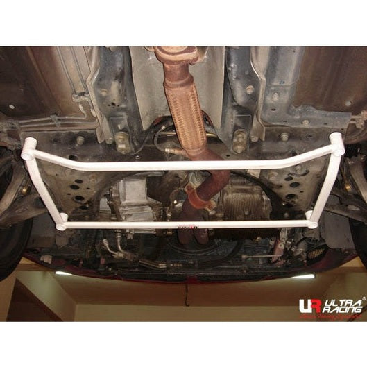  Support frontal avant gauche Ultra Racing à 4 points ALFA ROMEO 146 2.0 TWIN SPARKS 2WD 1995-2000
