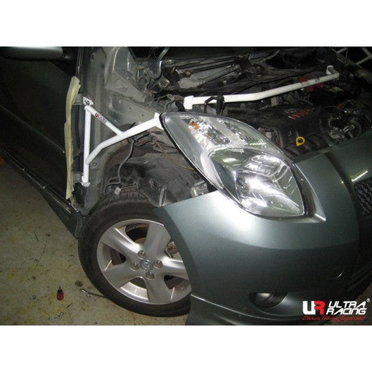  Supports de garde-boue 3 points Ultra Racing TOYOTA YARIS 2ND GEN (XP90) 1.5 2WD HATCHBACK 2005-2013