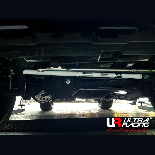  Ultra Racing UR-PH2-4401A SUZUKI JIMNY SIERRA Ultra Racing Autre renfort SUZUKI JIMNY SIERRA (JB74W) 1.5 4WD 2018+